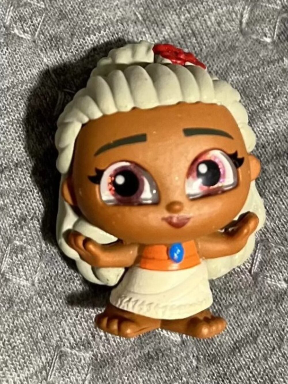 TARGET EXCLUSIVE Gramma Tala Moana - Doorables Series 10
